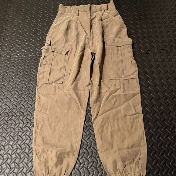 H&M paper bag pants size 4 - Picture 1 of 6